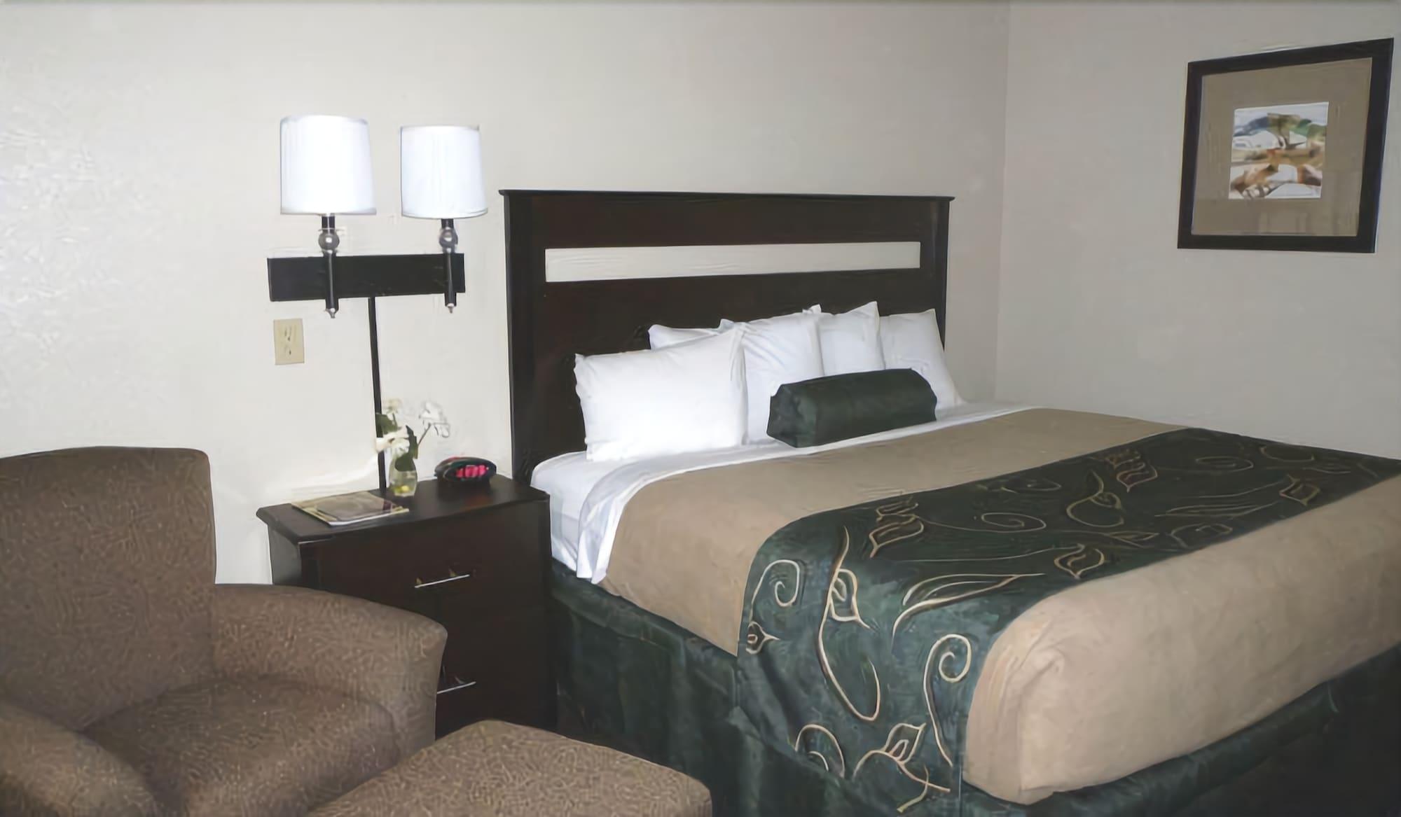 Baymont By Wyndham Glendive Hotel Bagian luar foto
