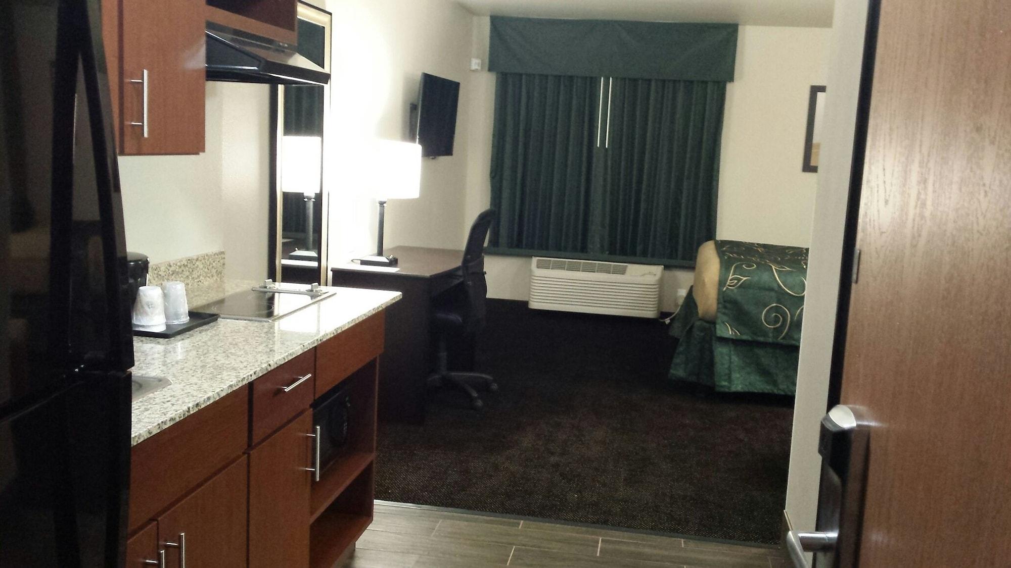Baymont By Wyndham Glendive Hotel Bagian luar foto