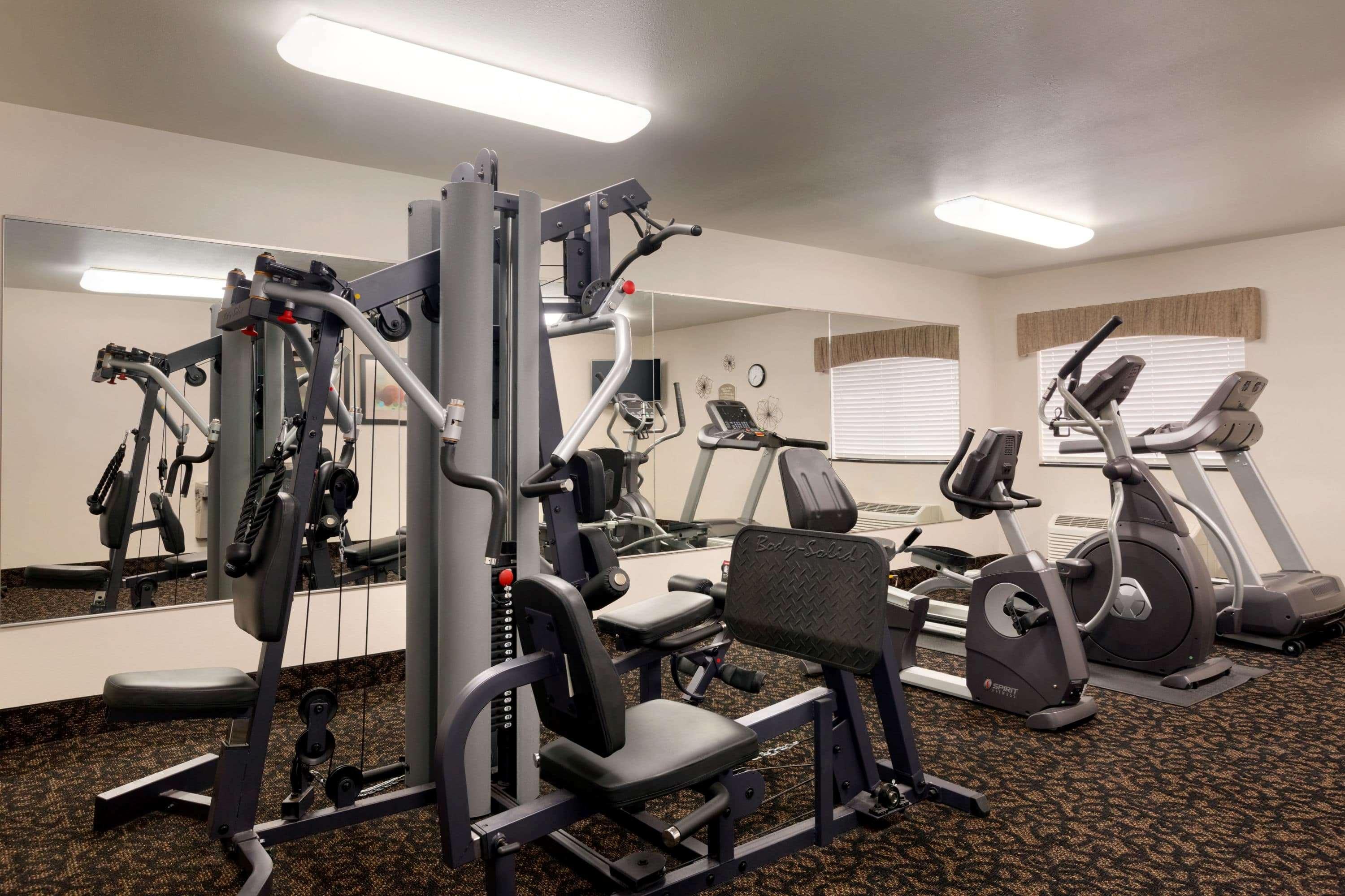 Baymont By Wyndham Glendive Hotel Bagian luar foto